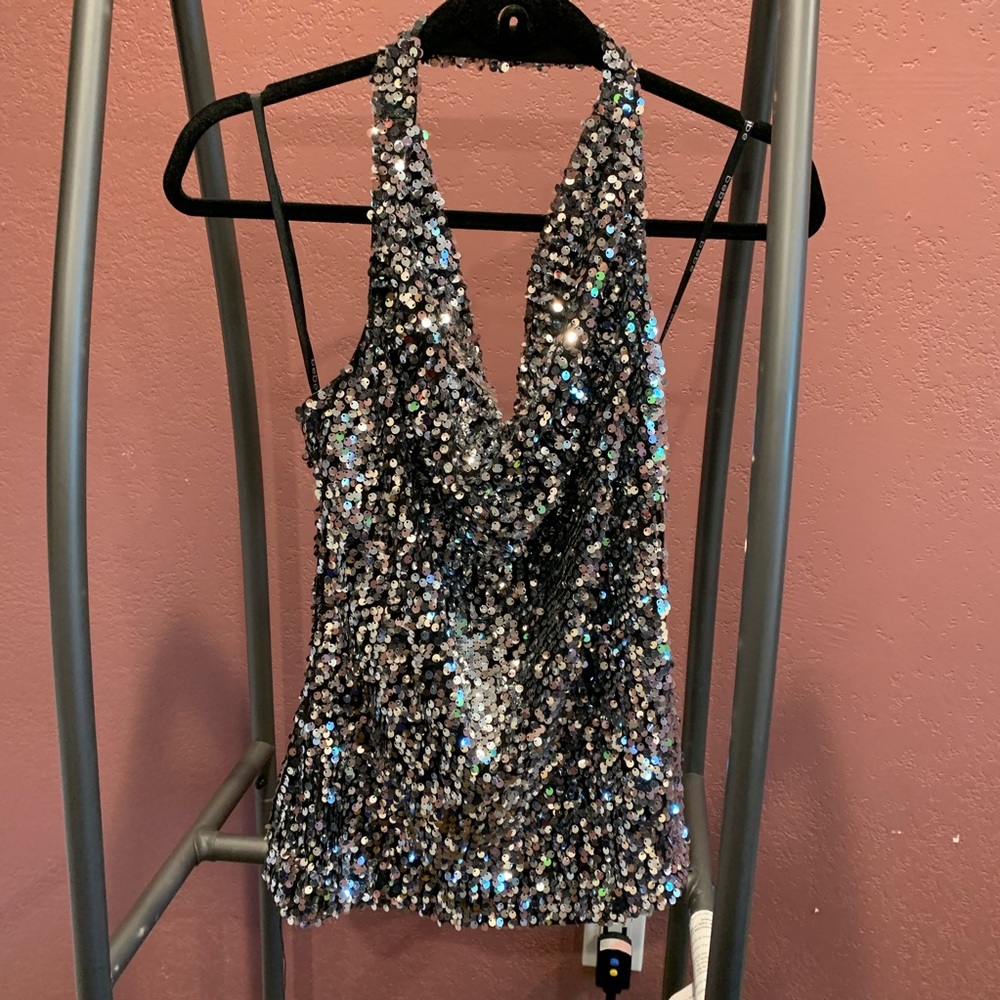 2B Bebe halter top